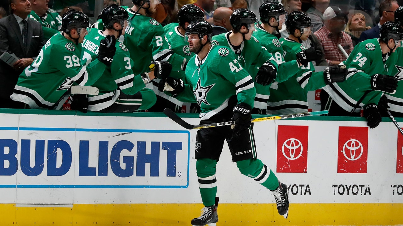 Radulov's hat trick keys Stars' big rally to beat Wild 6-3